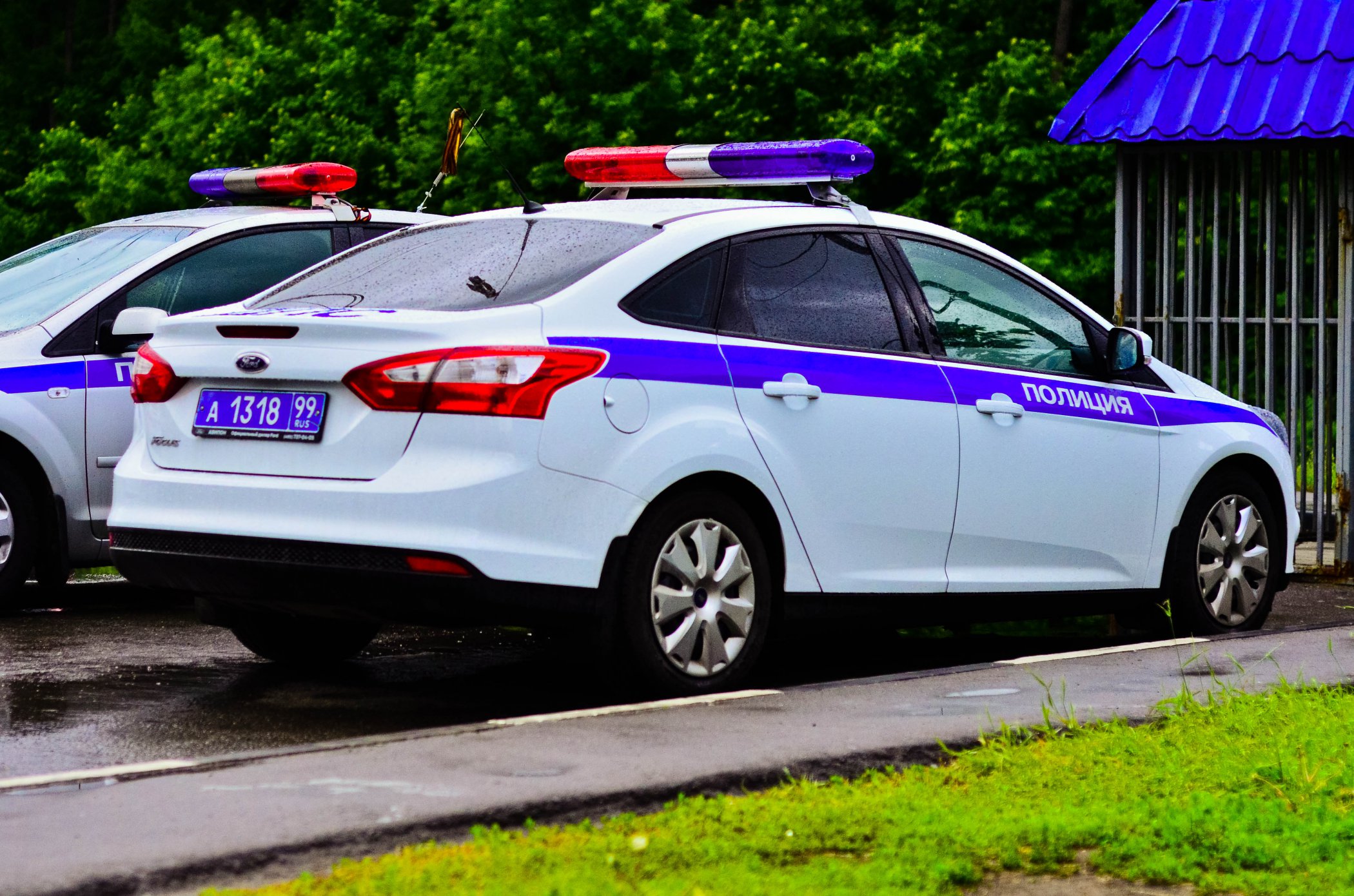 Вызываем полицию с номера Теле 2